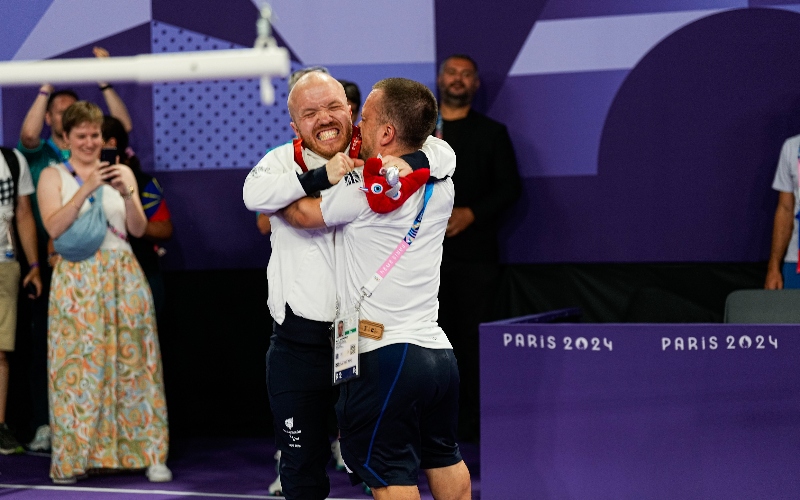 Paralympics Krysten Coombs Jack Shephard Paris 2024 800