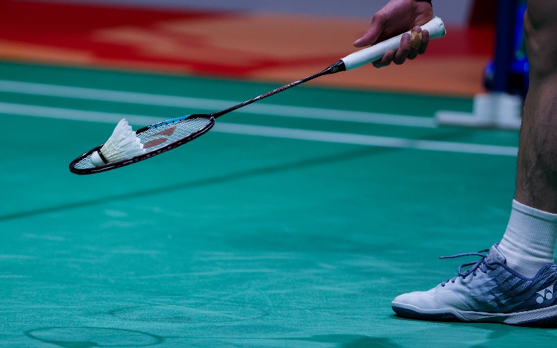 Badminton racket with shuttlecock
